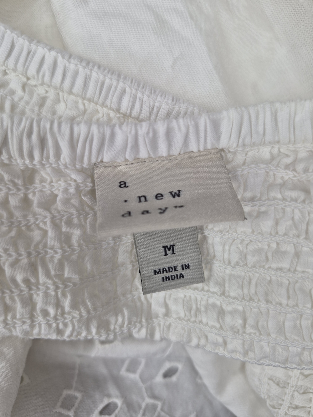New Day Womens White Eyelet Puff-Sleeve Mini Open Back Dress - Picture 6 of 7